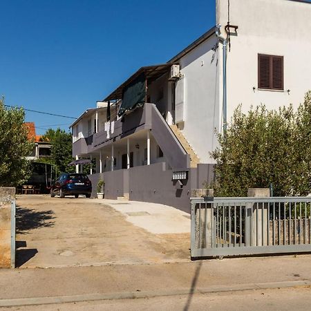 Petra Modern Apartment With Free Parking And Bbq Zadar Bagian luar foto