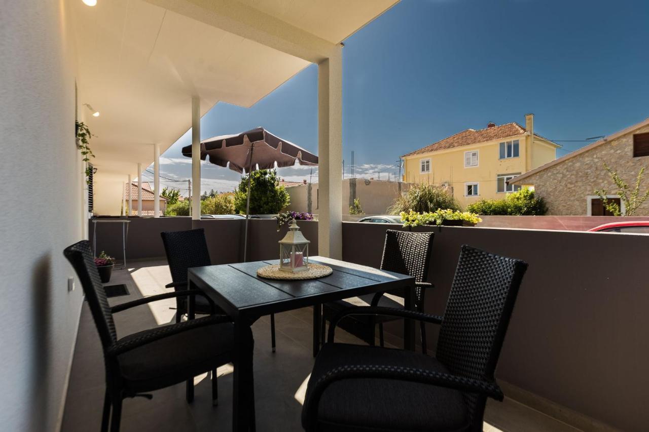 Petra Modern Apartment With Free Parking And Bbq Zadar Bagian luar foto
